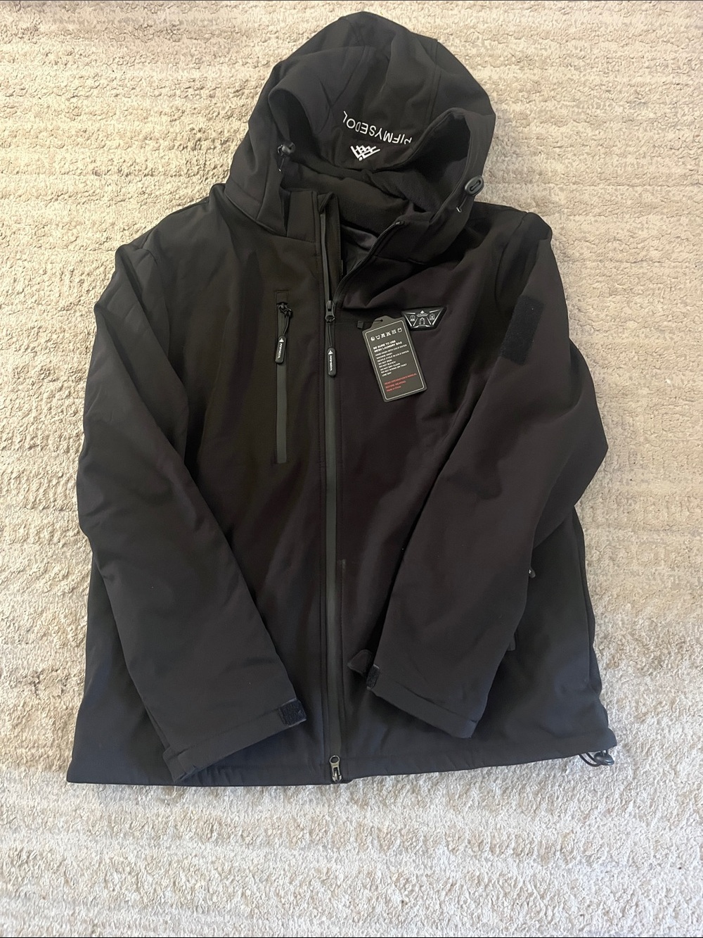 NWT Pifmysedol Weather Resistant Heated Jacket Large